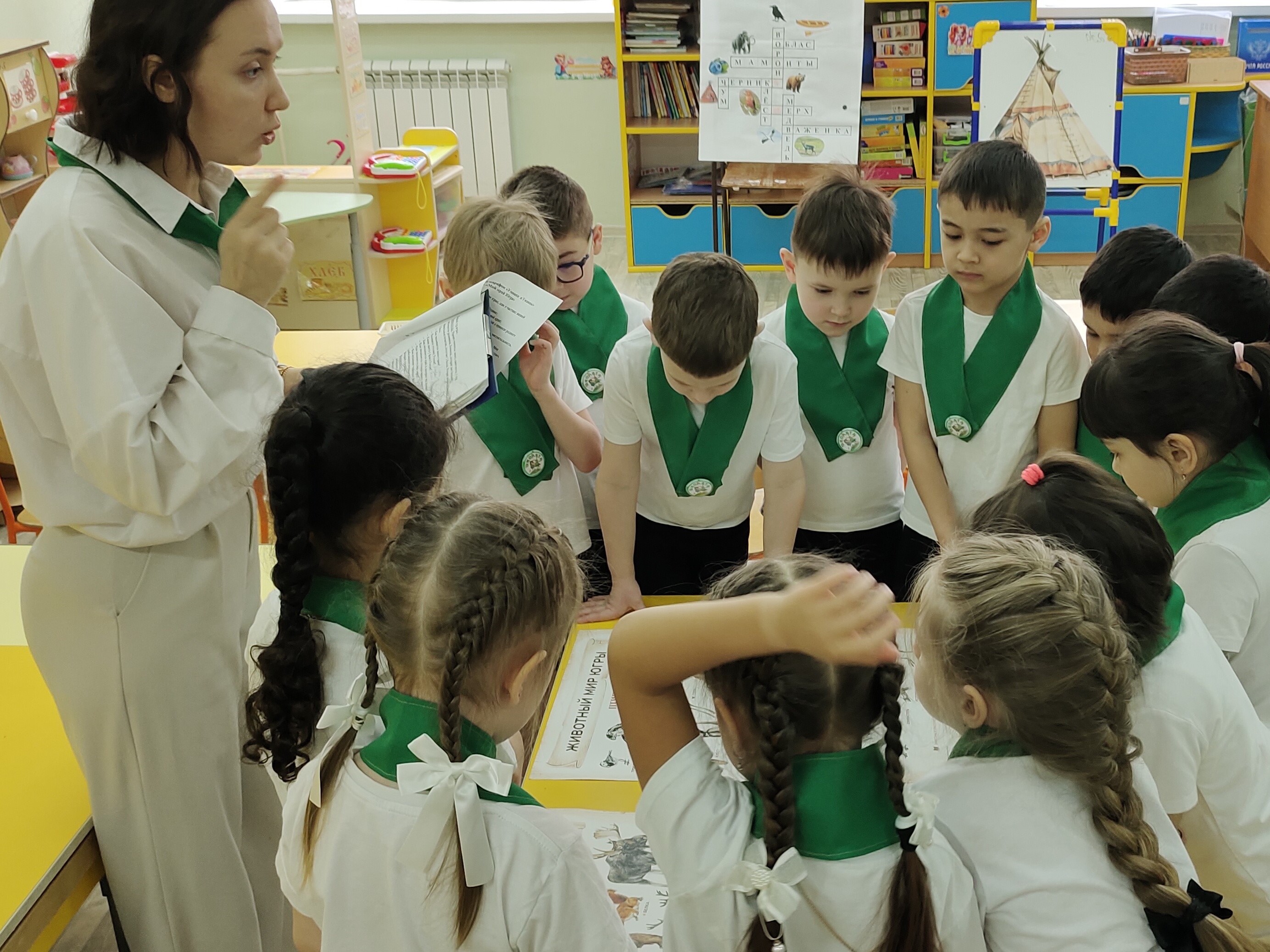 Интеллектуальная игра "Умники и Умницы"